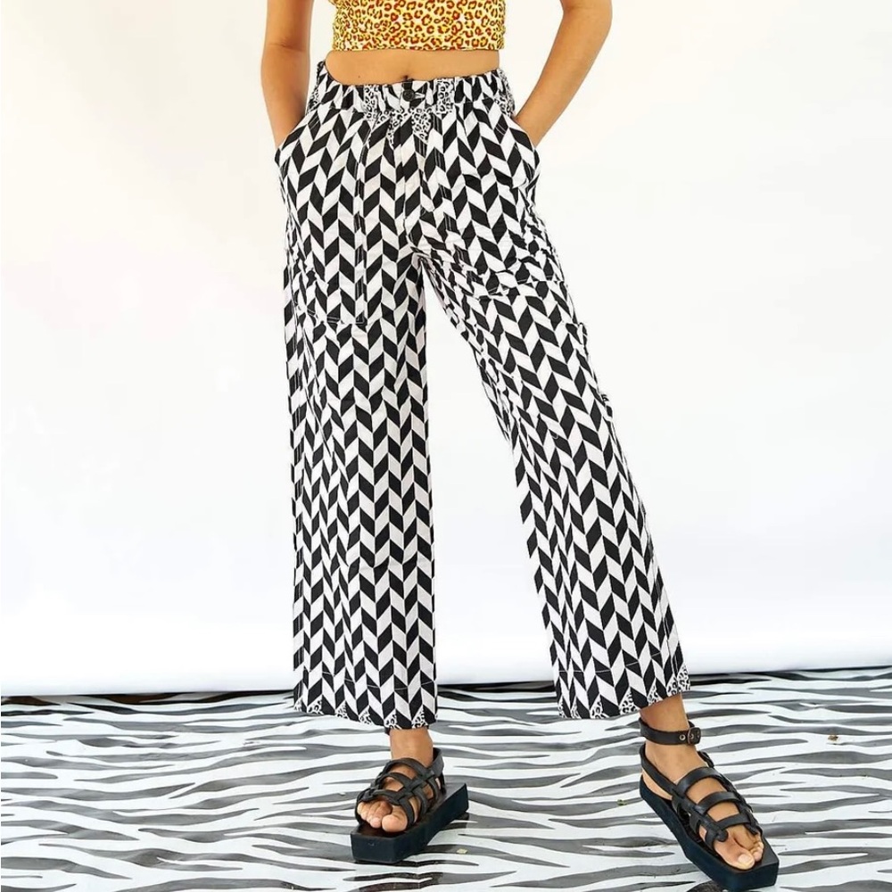 YEVU Relaxed Straight Leg Pants New Mono - Medium